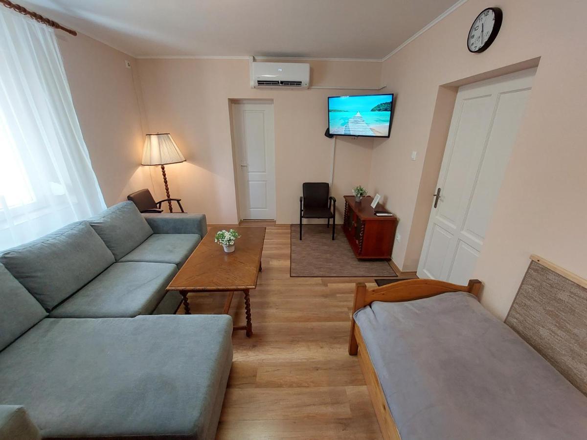 E-Tekergok Haza Hotel Bukkzserc ห้อง รูปภาพ